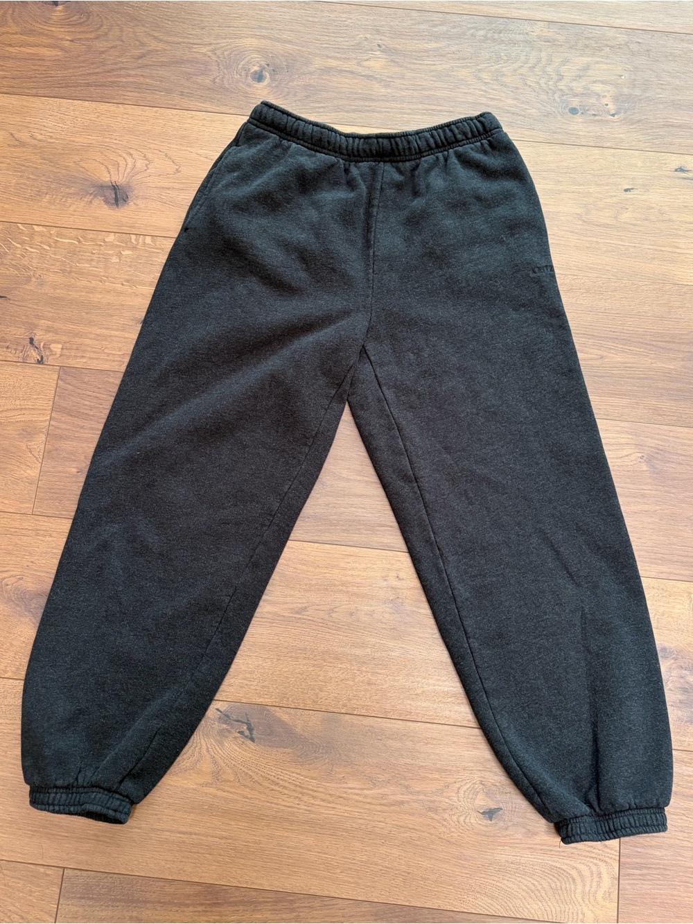 Aritzia Dark Grey Mega Sweatpant Joggers